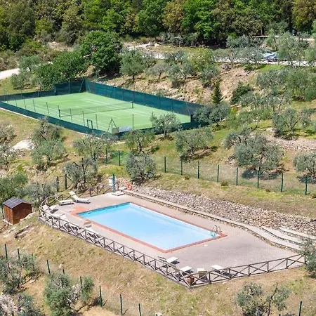 Borgo Nel Chianti Rondine Con Piscina Tennis E Wifi アパート