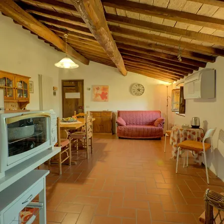 Rondine Confortevole Con Piscina Tennis Wifi E Giardino *