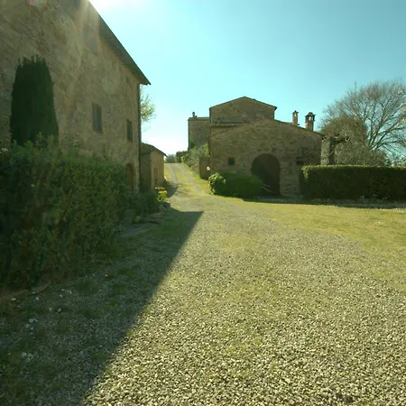Rondine Confortevole Con Piscina Tennis Wifi E Giardino شقة *